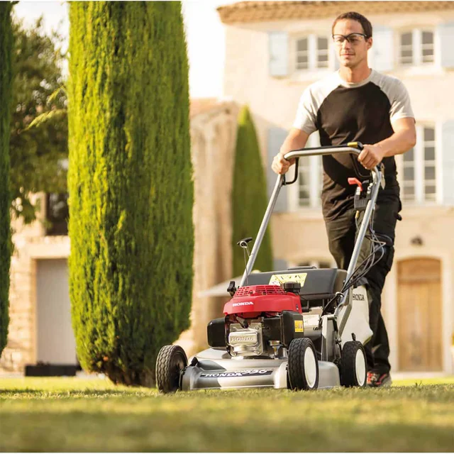 HRD 536 QX Tondeuse professionnel avec rouleau arrière